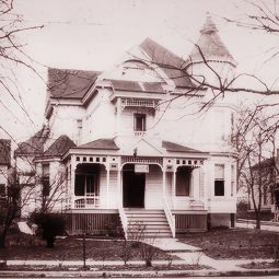 robison-home---victorian-house